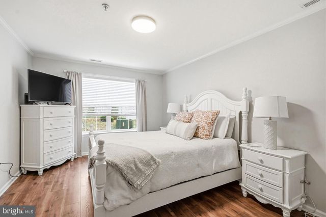 326 NICHOLAS DR, Delran, NJ 08075