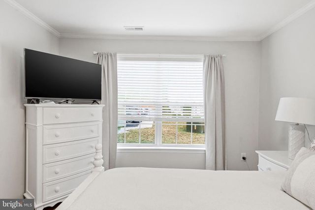 326 NICHOLAS DR, Delran, NJ 08075