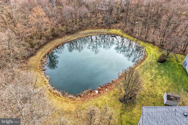 326 NICHOLAS DR, Delran, NJ 08075