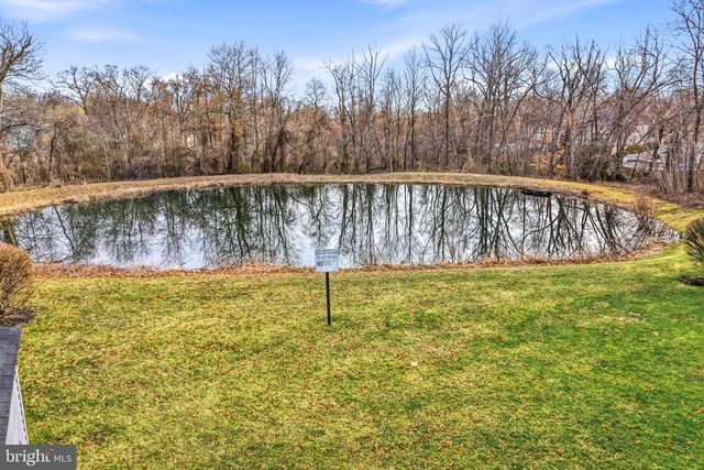 326 NICHOLAS DR, Delran, NJ 08075