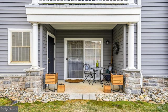 326 NICHOLAS DR, Delran, NJ 08075