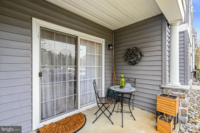 326 NICHOLAS DR, Delran, NJ 08075