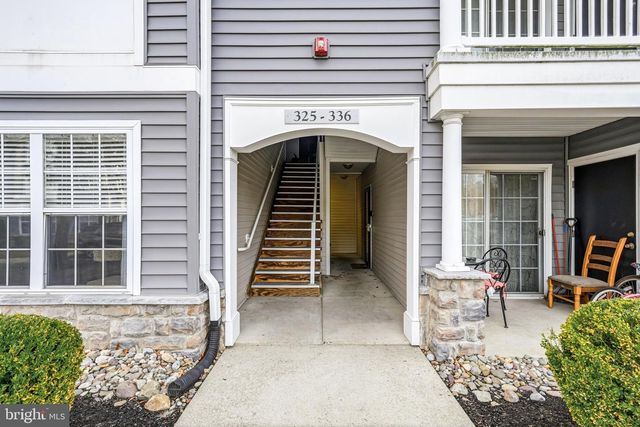 326 NICHOLAS DR, Delran, NJ 08075