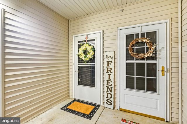 326 NICHOLAS DR, Delran, NJ 08075