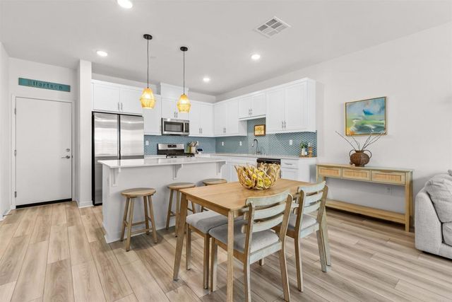 311 SATSUMA TRAIL, Fallbrook, CA 92028
