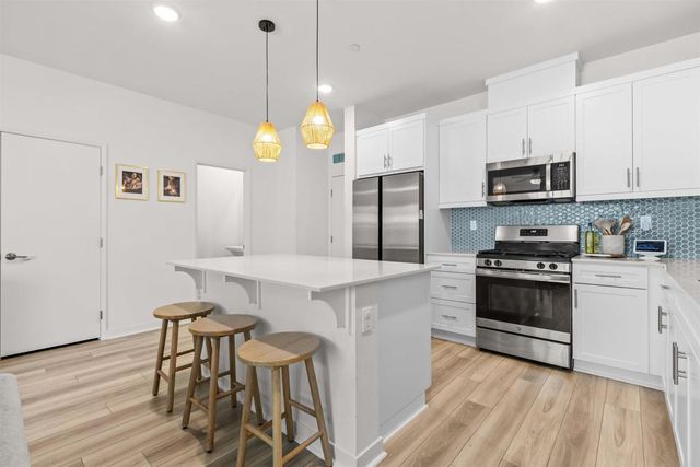 311 SATSUMA TRAIL, Fallbrook, CA 92028