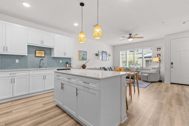 311 SATSUMA TRAIL, Fallbrook, CA 92028