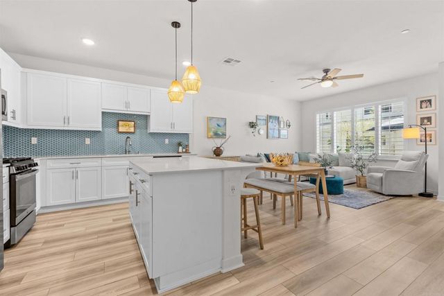 311 SATSUMA TRAIL, Fallbrook, CA 92028