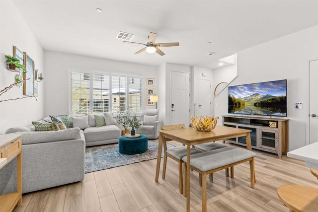311 SATSUMA TRAIL, Fallbrook, CA 92028