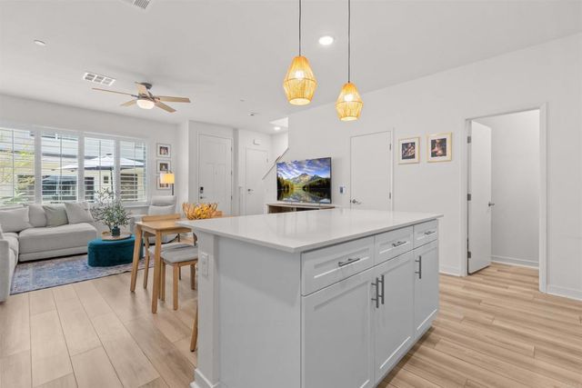 311 SATSUMA TRAIL, Fallbrook, CA 92028