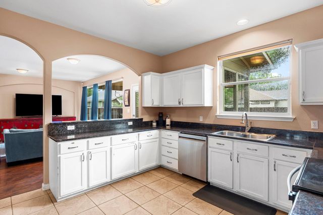 404 Austin ST, Buda, TX 78610