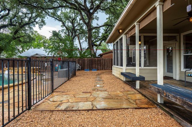 404 Austin ST, Buda, TX 78610