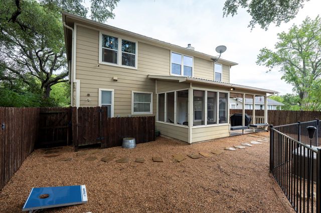 404 Austin ST, Buda, TX 78610