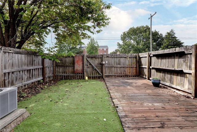 149 Towne Square DR, Newport News, VA 23607