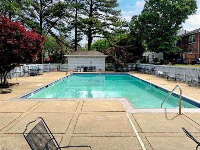 149 Towne Square DR, Newport News, VA 23607
