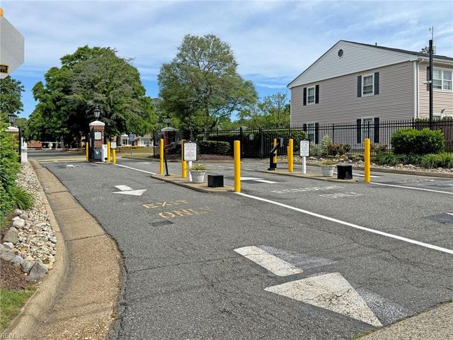 149 Towne Square DR, Newport News, VA 23607
