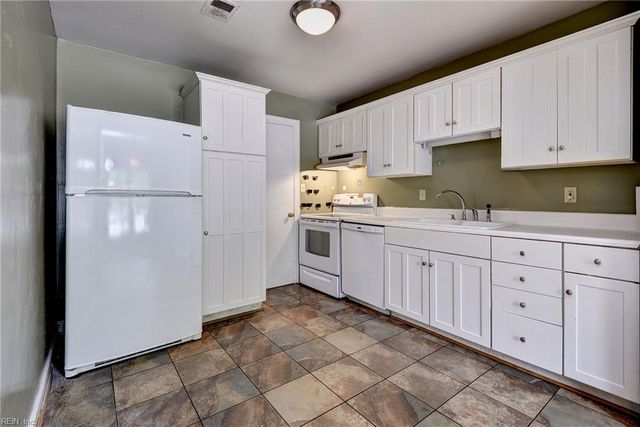 149 Towne Square DR, Newport News, VA 23607