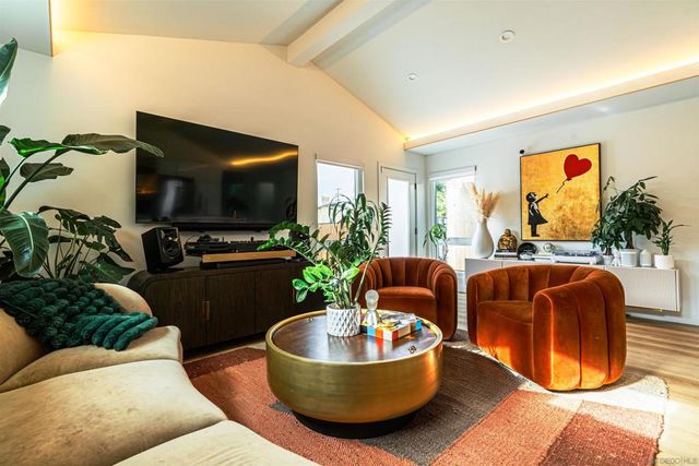 2945 B St, San Diego, CA 92102