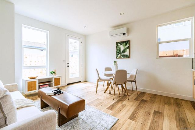 2945 B St, San Diego, CA 92102