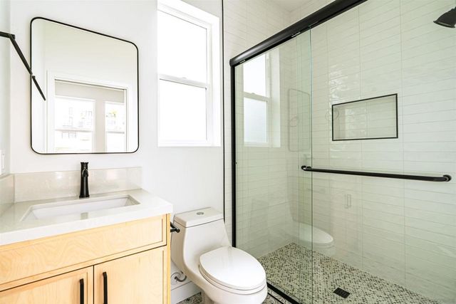 2945 B St, San Diego, CA 92102