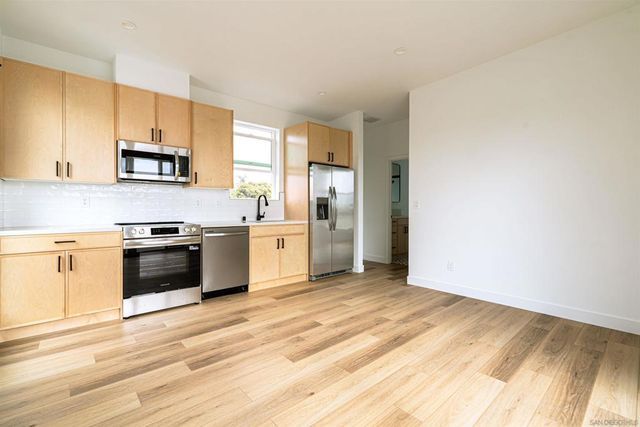 2945 B St, San Diego, CA 92102