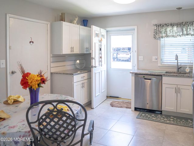 228B Buckingham Court, Lakewood, NJ 08701