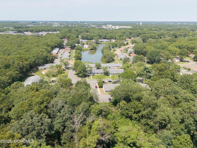228B Buckingham Court, Lakewood, NJ 08701