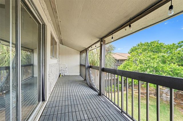 6308 NEWTOWN CIRCLE C4, Tampa, FL 33615