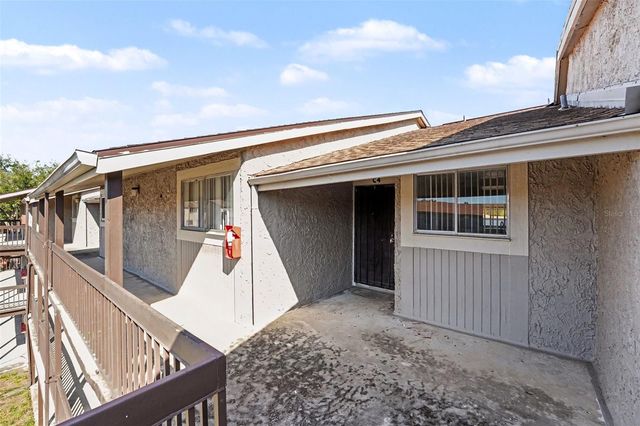 6308 NEWTOWN CIRCLE C4, Tampa, FL 33615