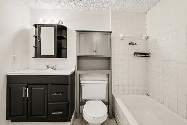 6308 NEWTOWN CIRCLE C4, Tampa, FL 33615