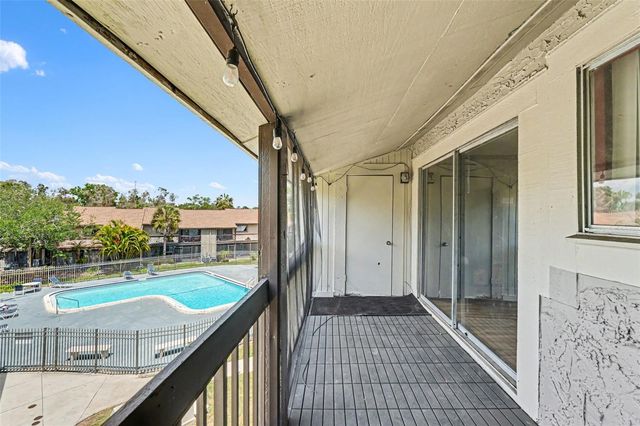 6308 NEWTOWN CIRCLE C4, Tampa, FL 33615