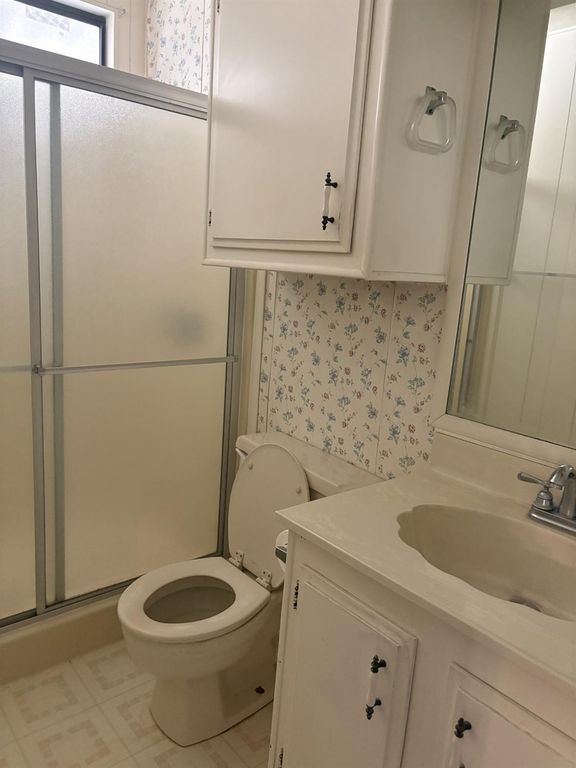 Image 20 of property listing at 1300 W Olson Avenue # 127, Reedley, CA 93654