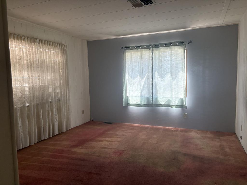 Image 34 of property listing at 1300 W Olson Avenue # 127, Reedley, CA 93654