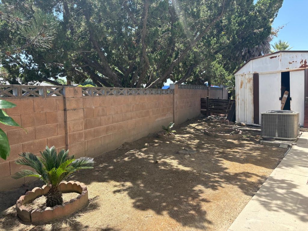 Image 37 of property listing at 1300 W Olson Avenue # 127, Reedley, CA 93654