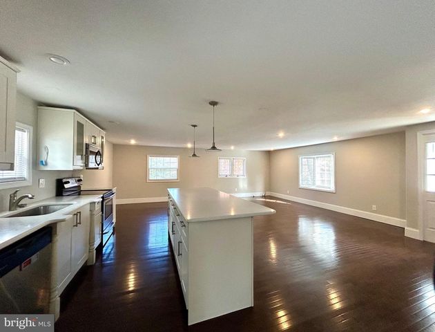 2730 OLD CEDAR GROVE RD, Broomall, PA 19008