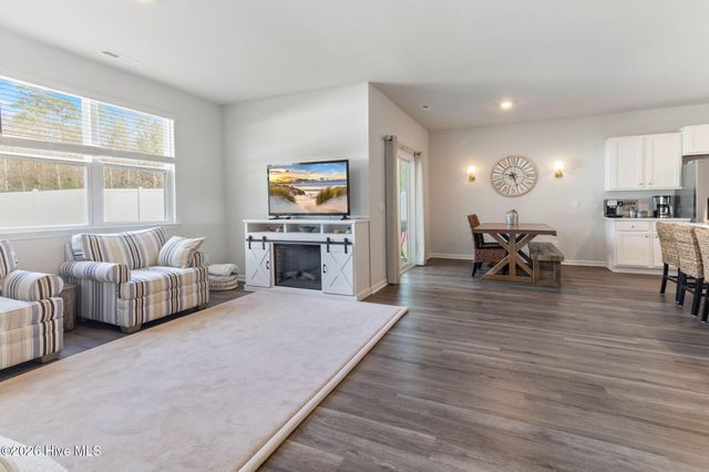 704 Ripple Court, Wilmington, NC 28401