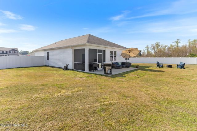 704 Ripple Court, Wilmington, NC 28401