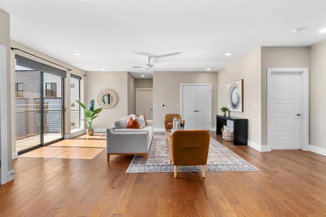 1615 E 7th ST 402, Austin, TX 78702