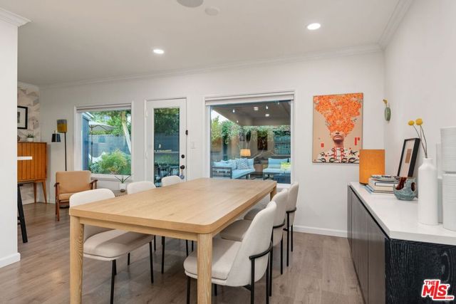 7244 Chicopee Avenue, Lake Balboa, CA 91406