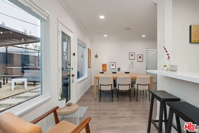 7244 Chicopee Avenue, Lake Balboa, CA 91406