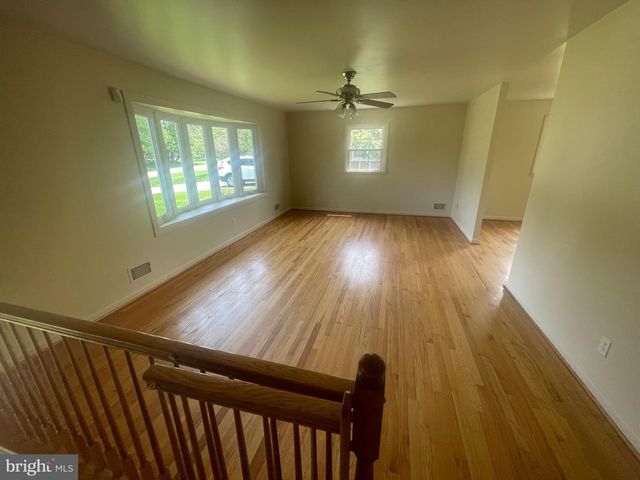 9249 W STAYMAN DR, Ellicott City, MD 21042