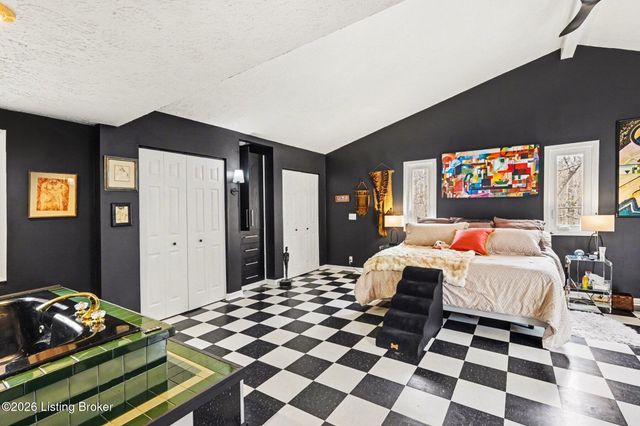 1944 N Preston Hwy, Shepherdsville, KY 40165