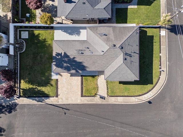 272 Taylor Drive, South San Francisco, CA 94080