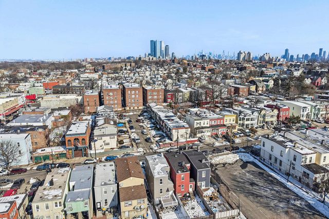 103 BOYD AVE, Jc, Bergen-lafayett, NJ 07304