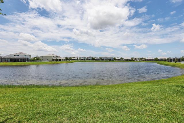 10484 SW Captiva Drive, Port St. Lucie, FL 34987