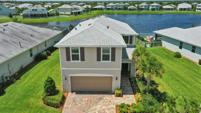 10484 SW Captiva Drive, Port St. Lucie, FL 34987