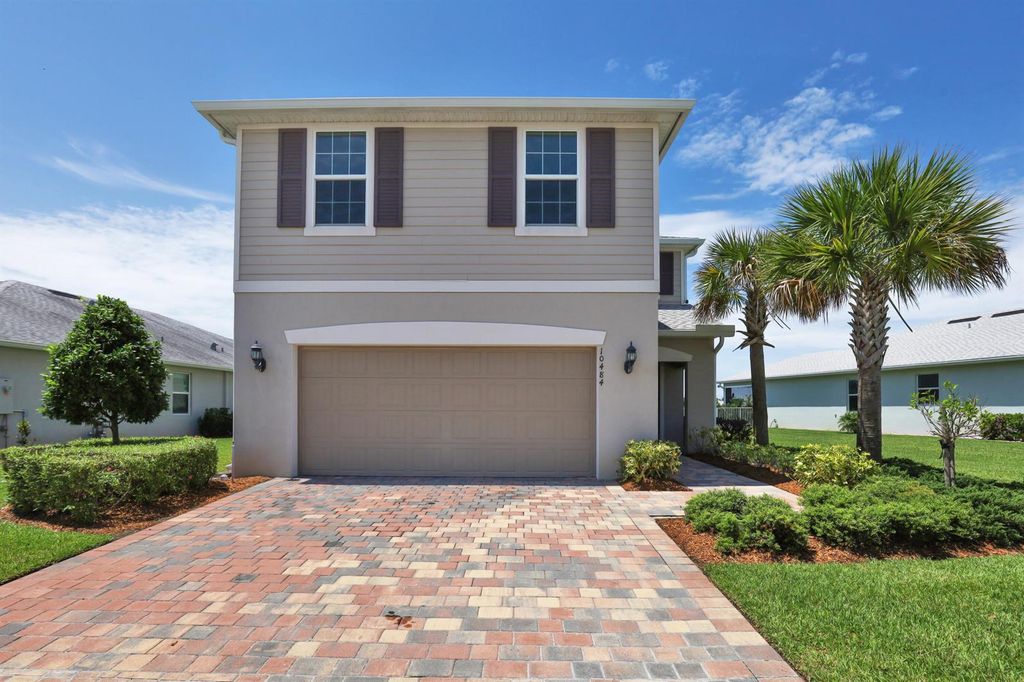 10484 SW Captiva Drive, Port St. Lucie, FL 34987