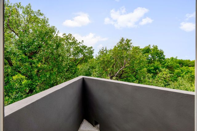 7626 Parkview CIR, Austin, TX 78731