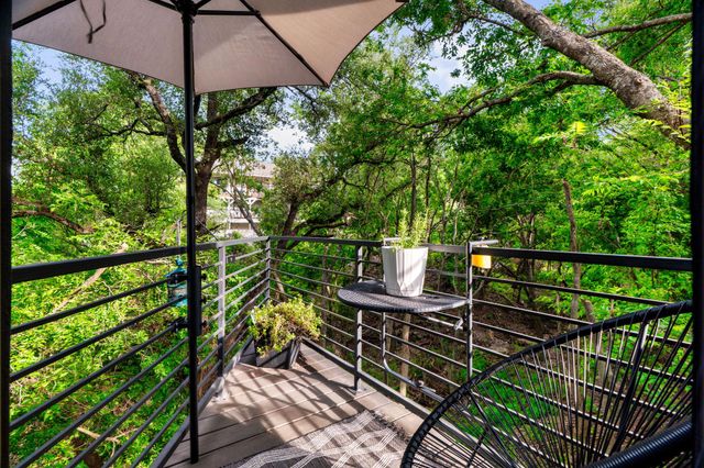 7626 Parkview CIR, Austin, TX 78731
