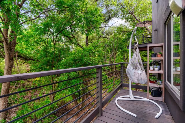 7626 Parkview CIR, Austin, TX 78731